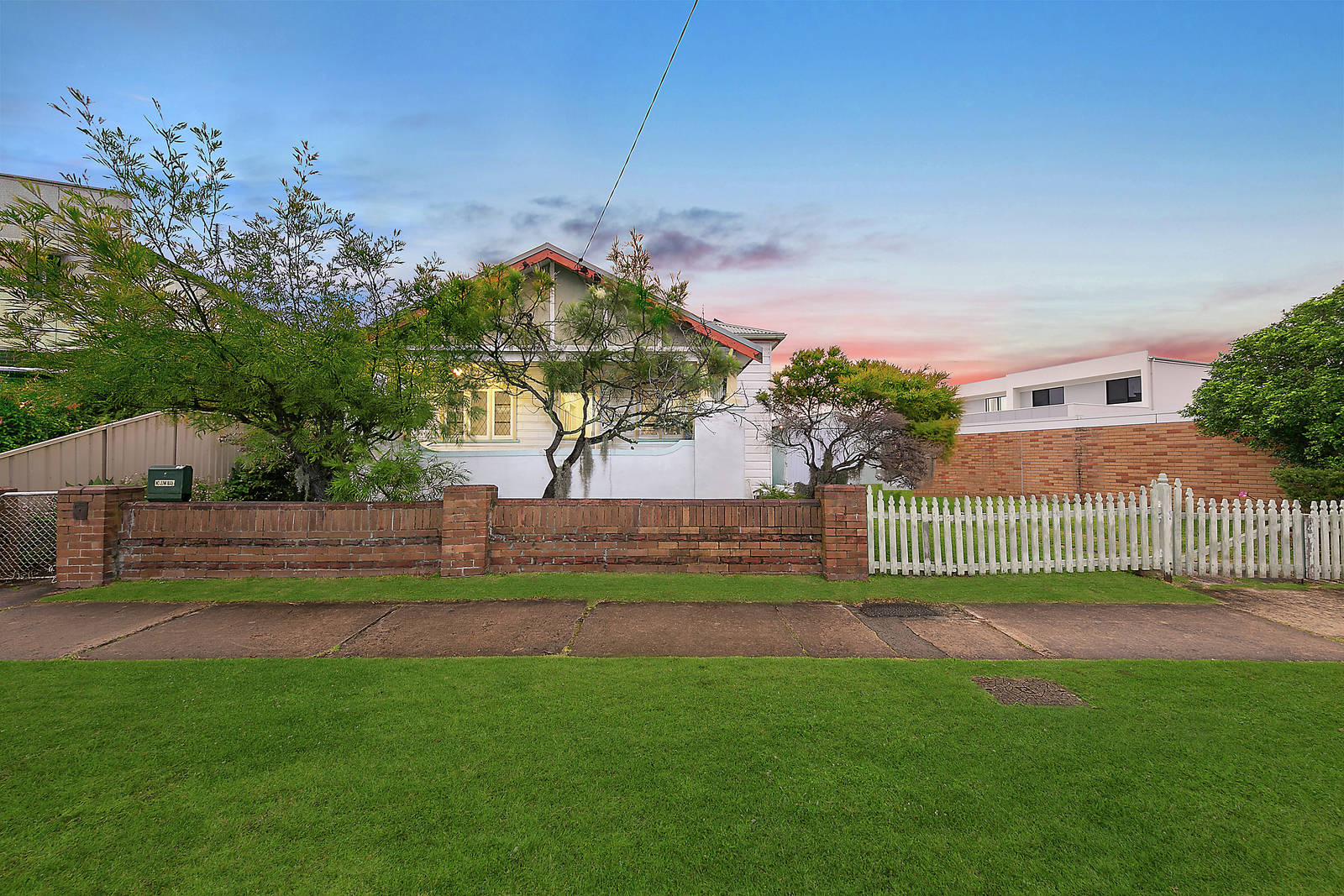 15 Llewellyn Street, Merewether 4 Bed House Auction Sold