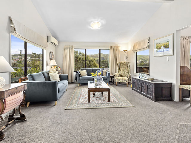 18 Ronald Woolf Place Churton Park