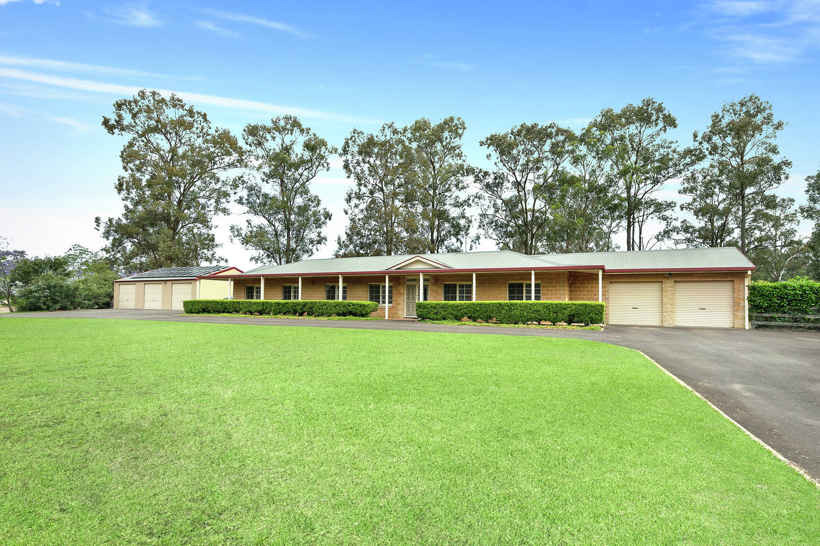 2 Avon Place, Windsor Downs