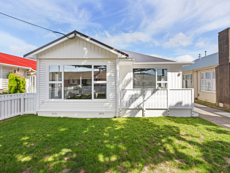 11 Hobart Street Miramar