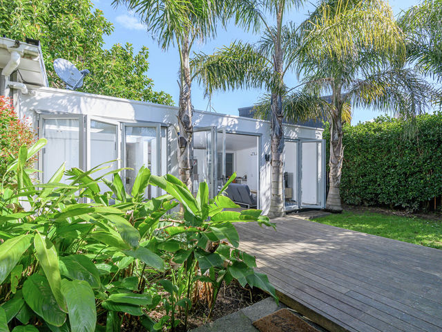 3/4 Mark Road Mount Albert