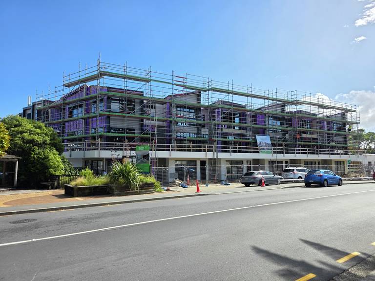 203 Newlands Road (COMMERCIAL/RESI Newlands