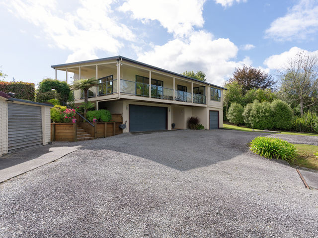 27 Lake Brunner Road Moana