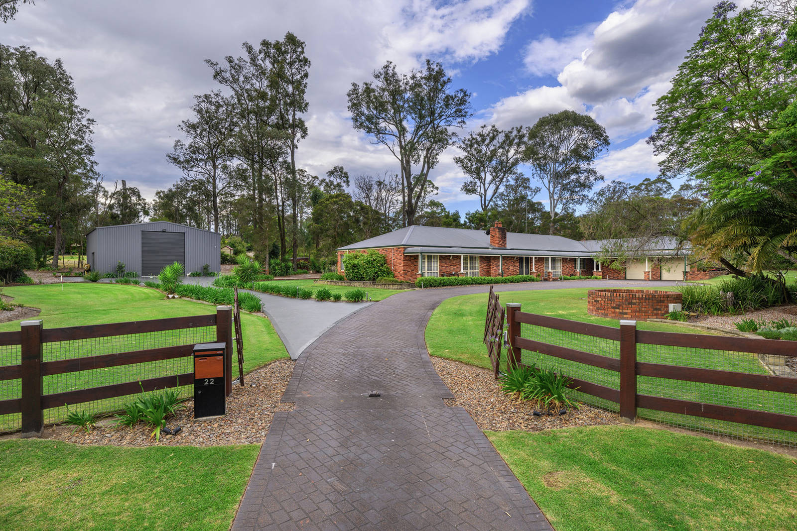 2223 Woodside Glen , Cranebrook 5 Bed House For Sale