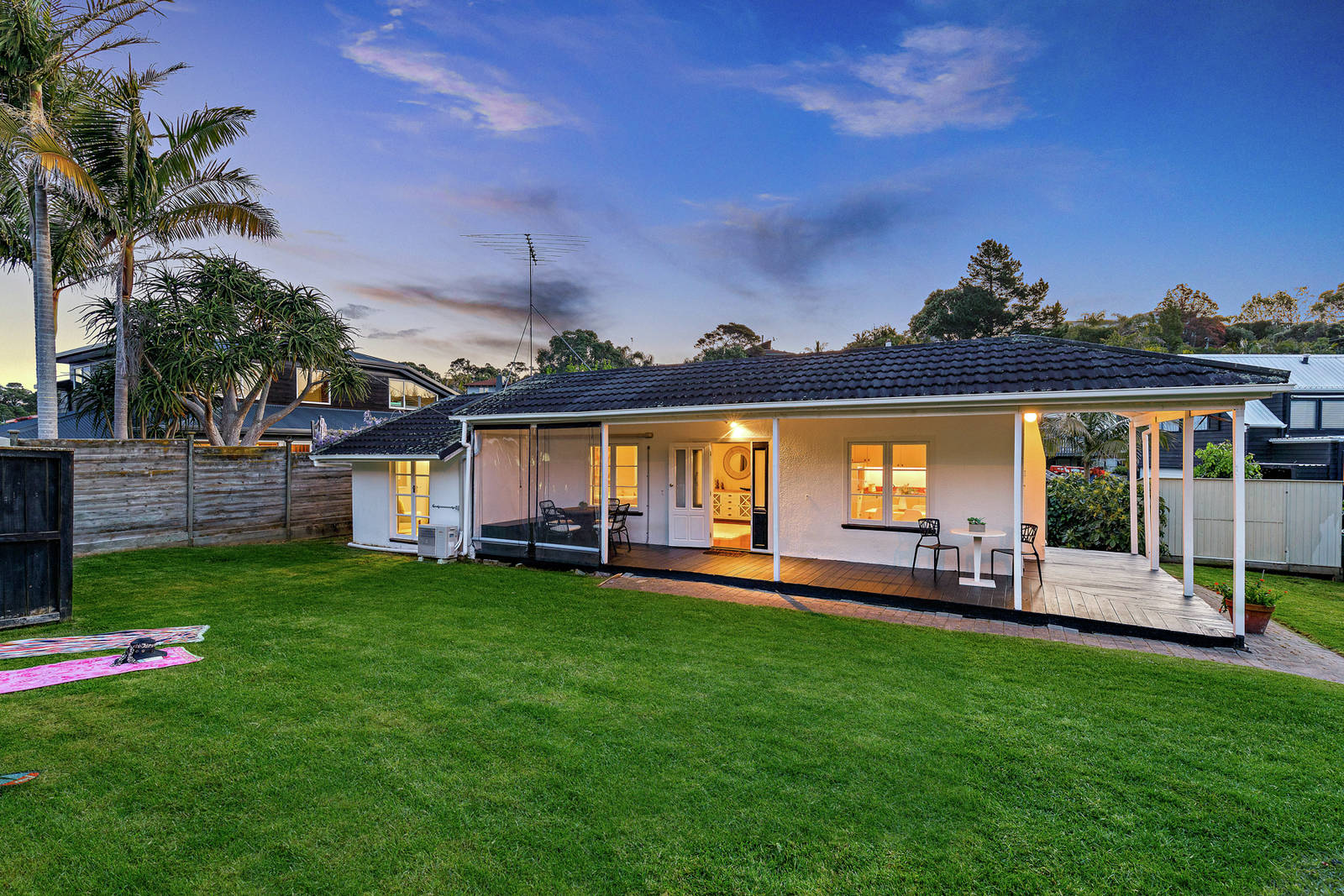 1/86 Beach Road, Castor Bay 3 Bed House Auction Sold