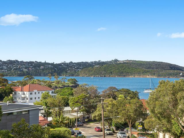 9/237 Raglan Street Mosman