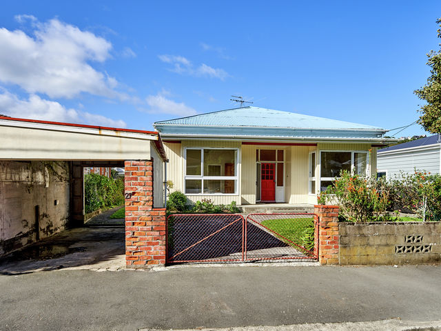 27 Derwent Street Island Bay