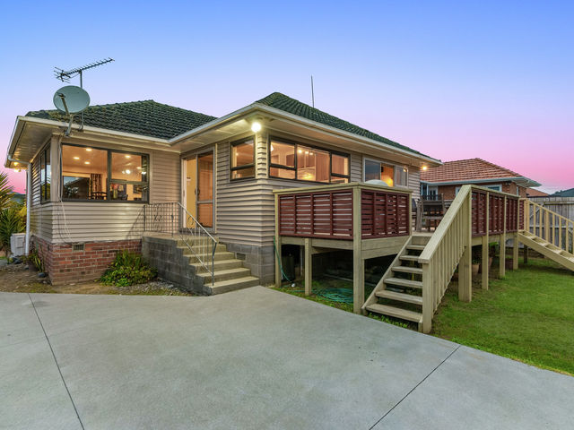 18 Maxwell Avenue Papatoetoe