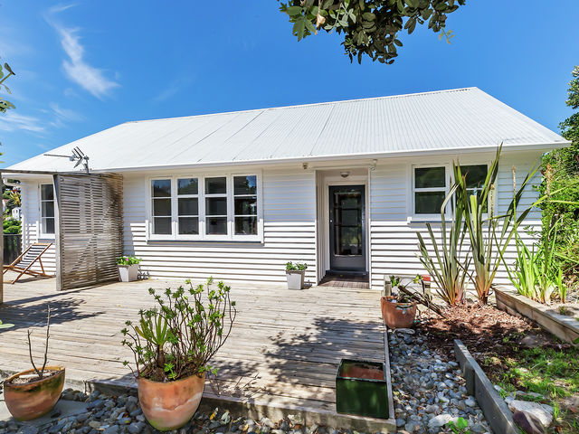 35a Happy Valley Road Owhiro Bay