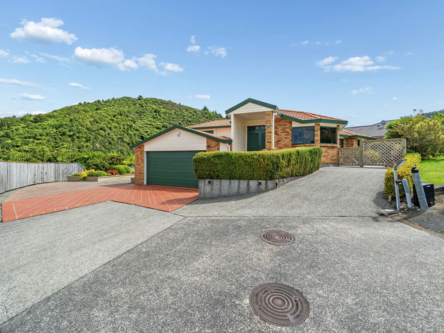 31 Birkinshaw Grove Riverstone Terraces