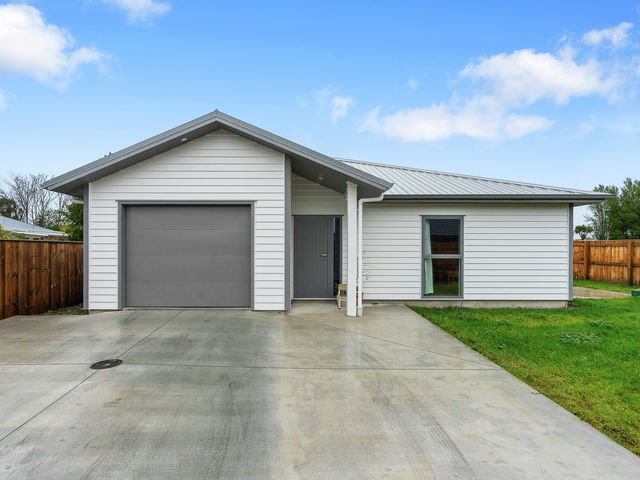 2/16 Makoura Road Masterton