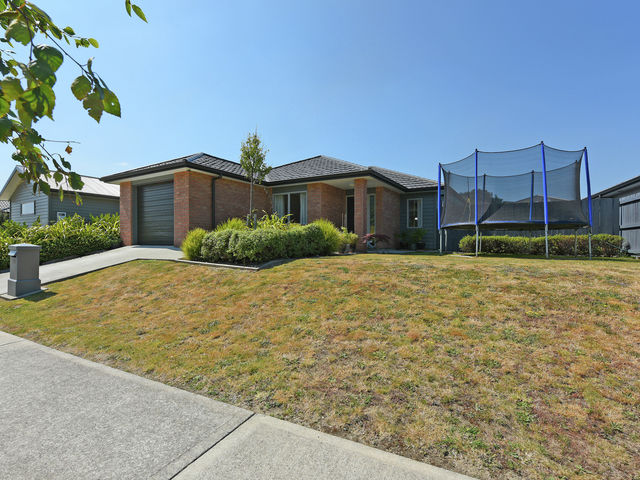 1380 High Street Taita