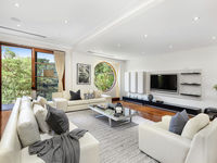 photo property thumbnail