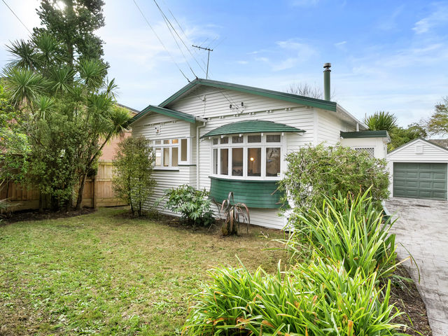 5 Leone Terrace Mount Albert