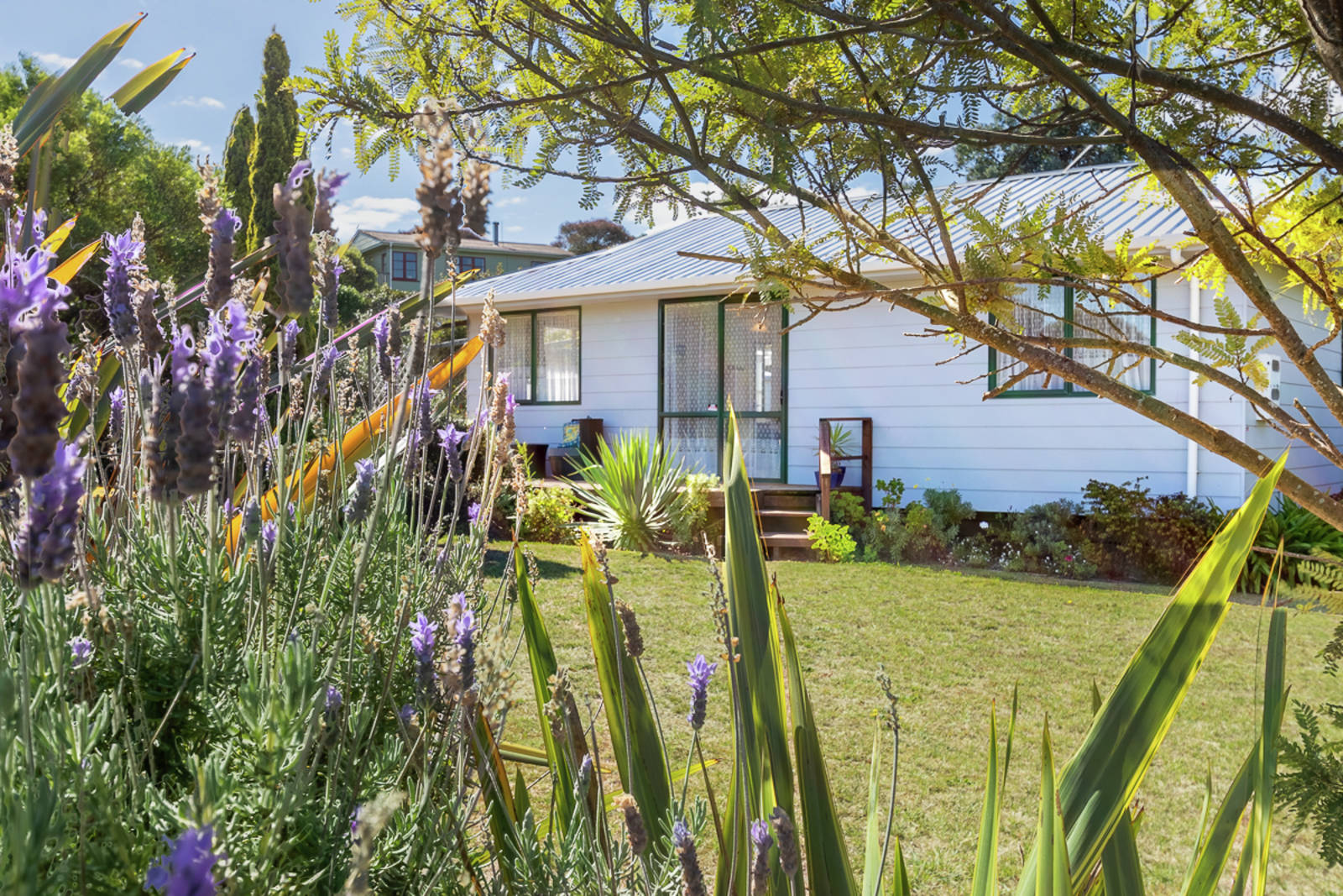 139 Weggery Drive, Waikanae Beach 2 Bed House Sale by Set Date