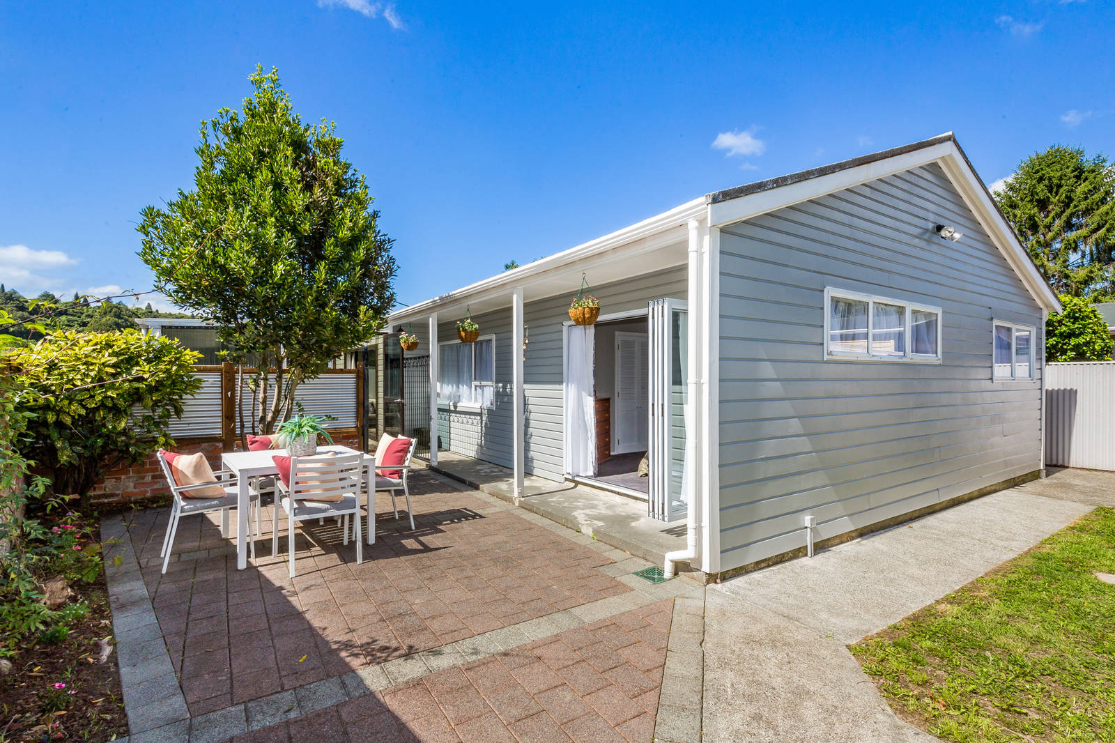 20 Gemstone Drive, Birchville 3 Bed House Private Treaty