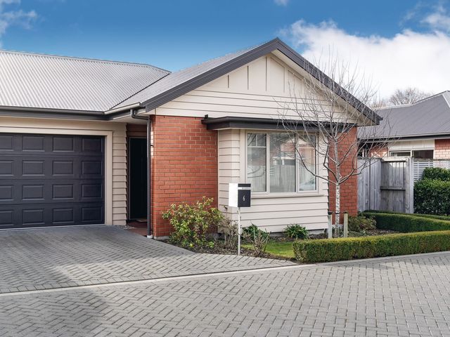 6 Streamside Court Woolston
