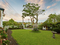 photo property thumbnail