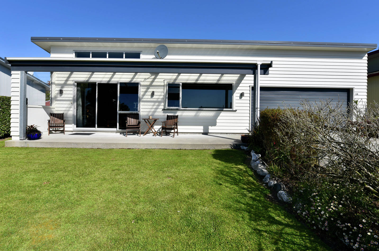 24 Johnston Crescent, Haast 1 Bed House Private Treaty