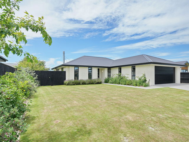 63 Cassidy Avenue Lincoln