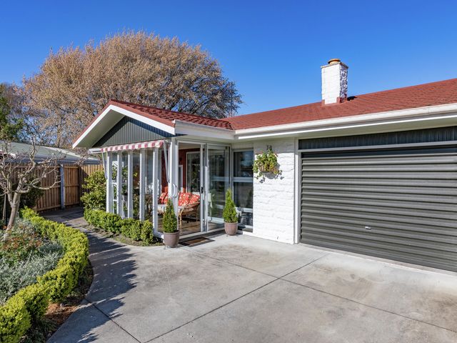 2/18 Pahau Place Cracroft