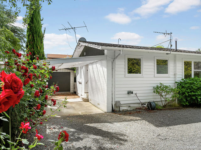 2/345 Fergusson Drive Heretaunga