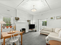 photo property thumbnail