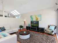 photo property thumbnail