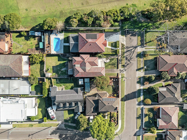 1B Chapman Street Gladesville