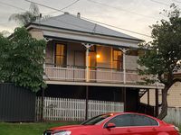 photo property thumbnail