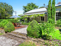 photo property thumbnail