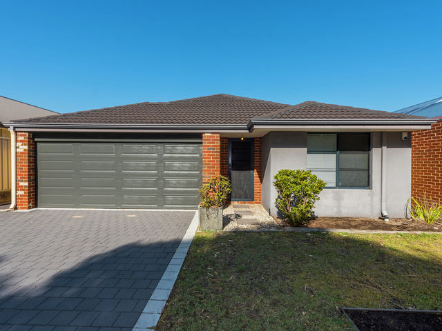 30 Lorne Bend Secret Harbour