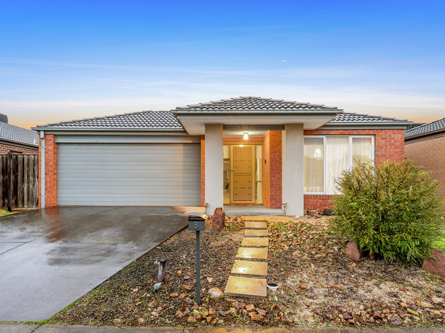 8 Morton Close Doreen
