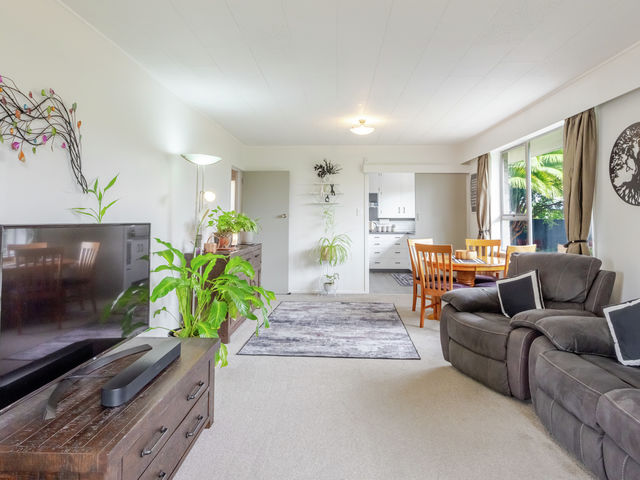 2/306 Southland Road Hastings