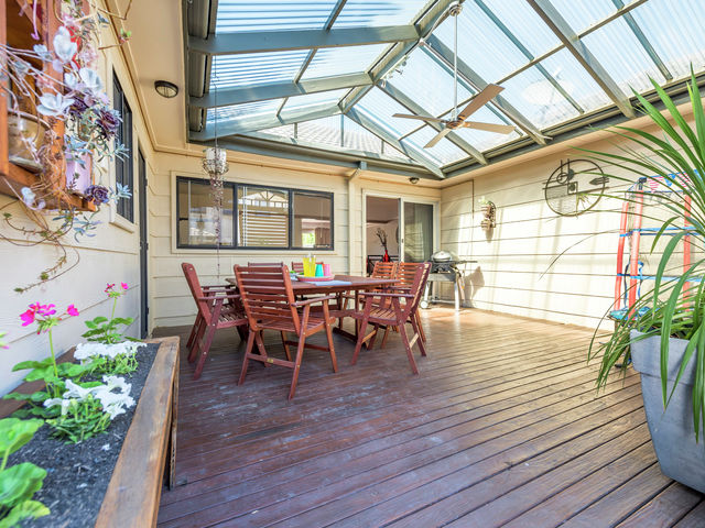 2/18 Mowatt  Street Queanbeyan