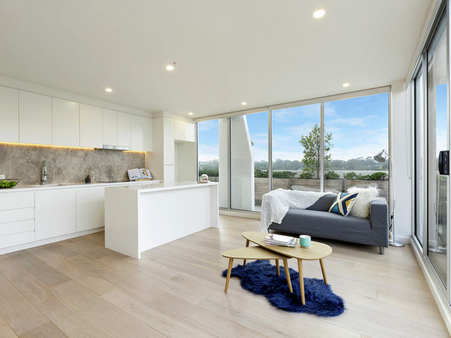 608/33 Racecourse Road North Melbourne
