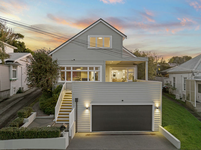 7 Lloyd Avenue Mount Albert
