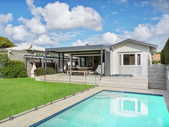 27 Springleigh Avenue Mount Albert
