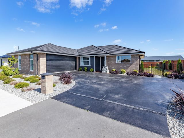 33 Jean Archie Drive Rolleston