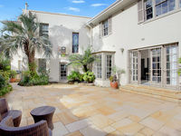 photo property thumbnail