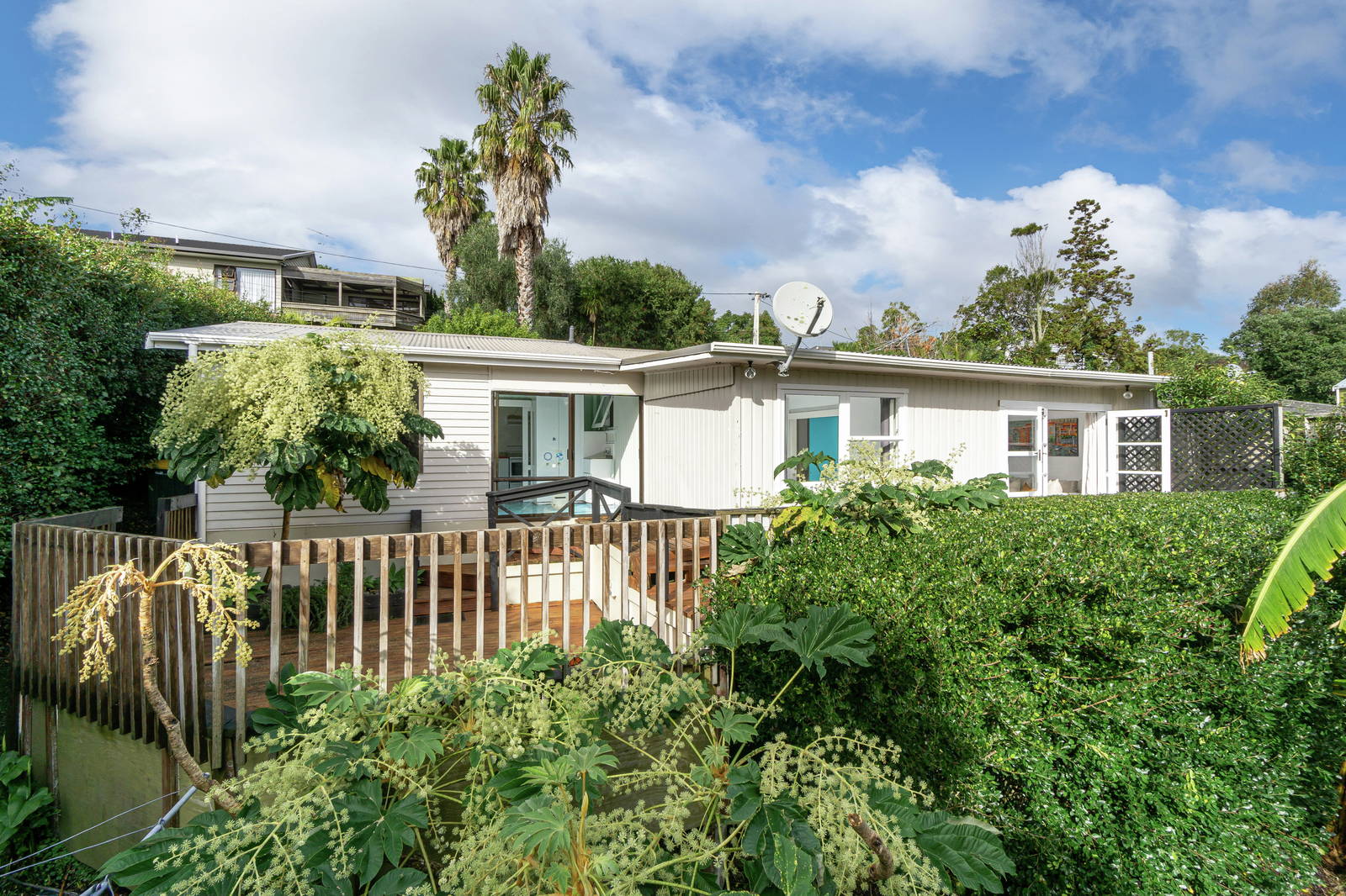 1/23a Cliff Road, Torbay 2 Bed House Auction Sold