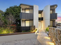 photo property thumbnail