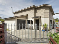 photo property thumbnail
