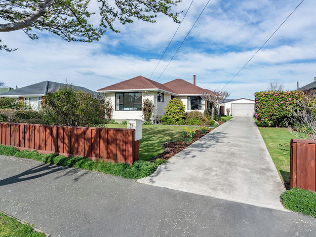 15 Vardon Crescent Shirley