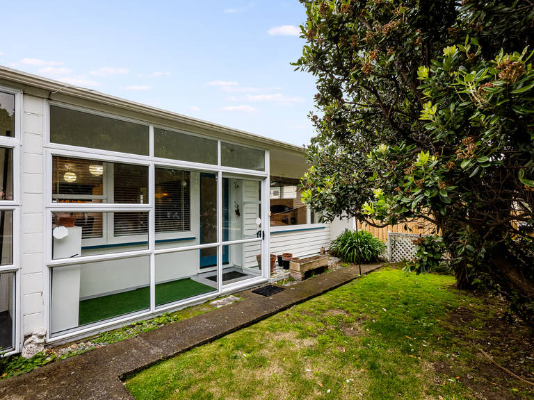 27B Brussels Street Miramar