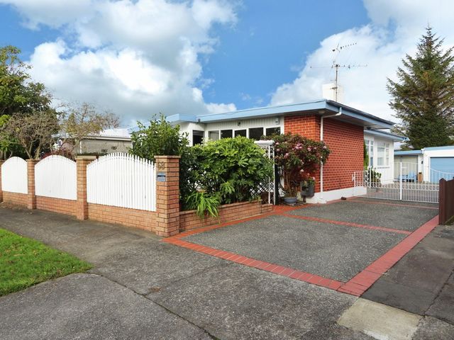 68 Queens Grove Lower Hutt Central
