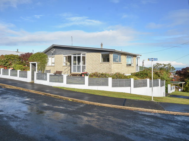 2 Moodie Street Shiel Hill