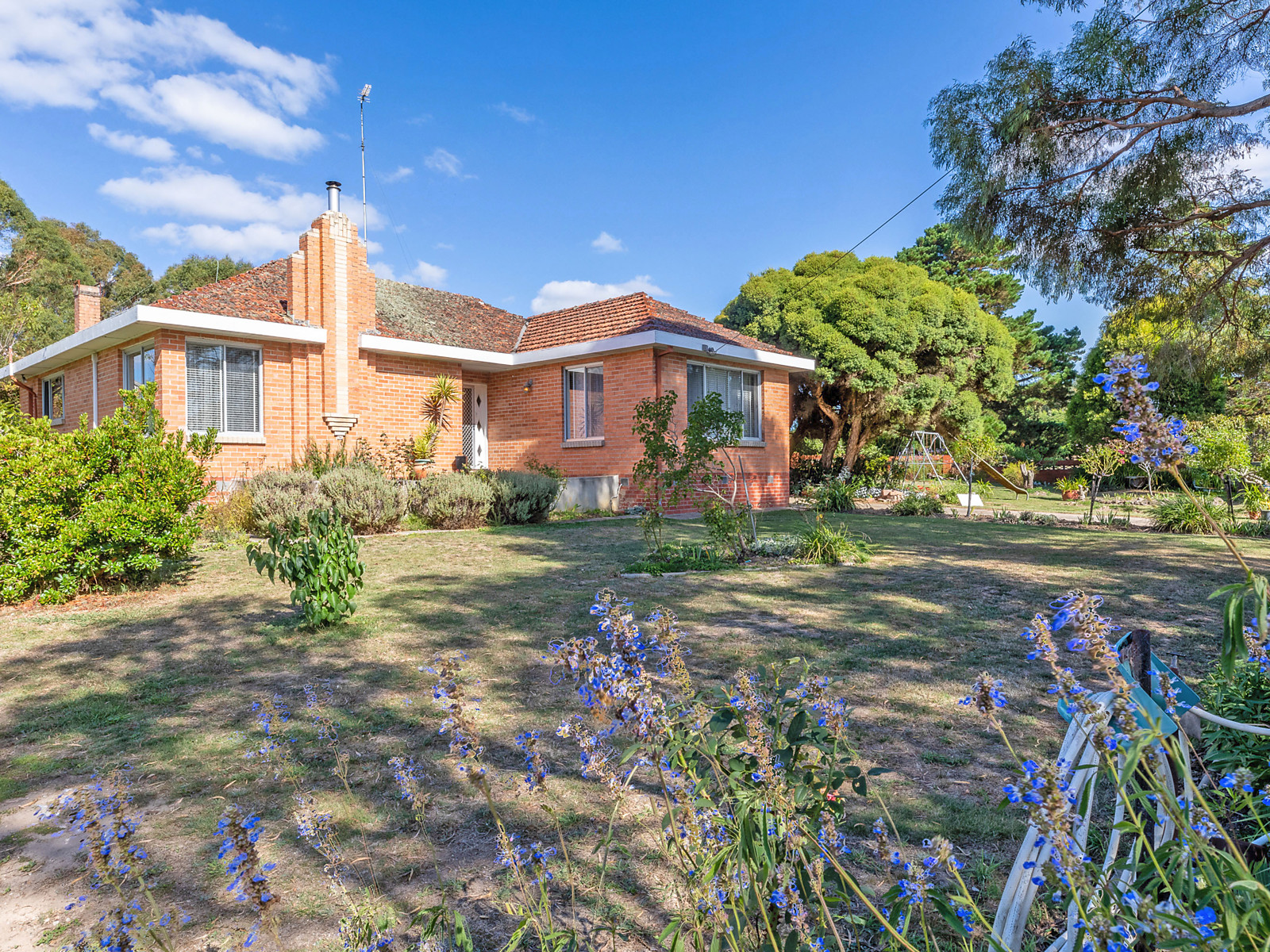 2025 Glenelg Highway, Scarsdale 3 Bed House Private Treaty