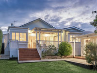 photo property thumbnail