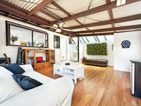 photo property thumbnail
